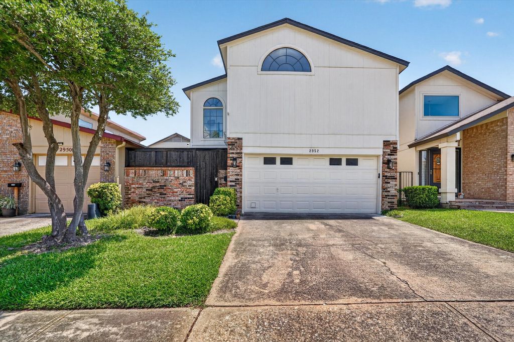 2952 Canis Circle, Garland, TX 75044