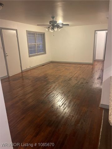 101 N Boston Street, Spiro, OK 74959