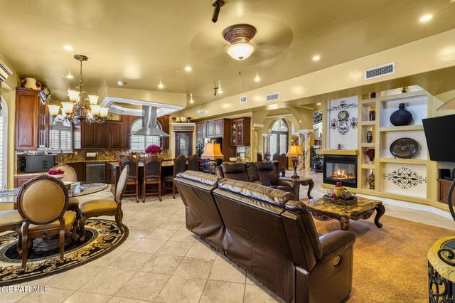 605 MEADOW WILLOW Drive, El Paso, TX 79922