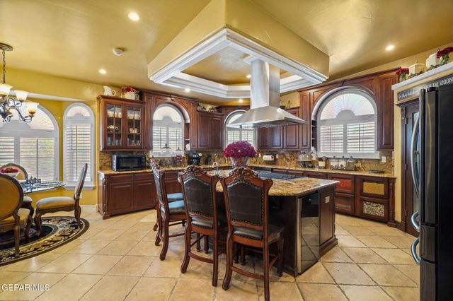 605 MEADOW WILLOW Drive, El Paso, TX 79922