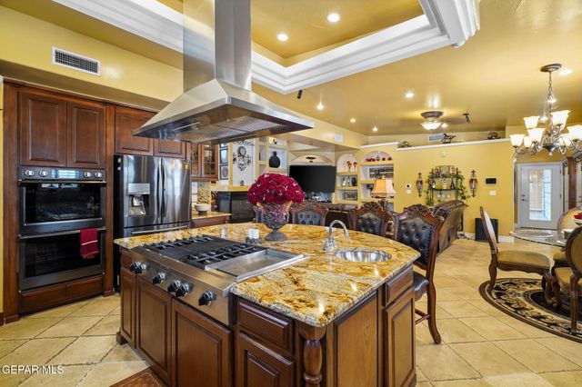 605 MEADOW WILLOW Drive, El Paso, TX 79922