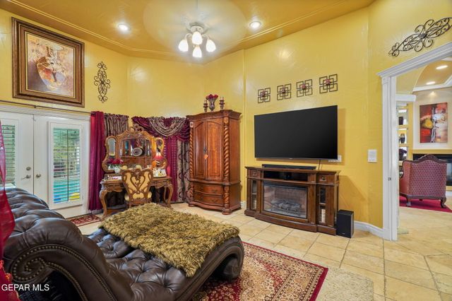 605 MEADOW WILLOW Drive, El Paso, TX 79922