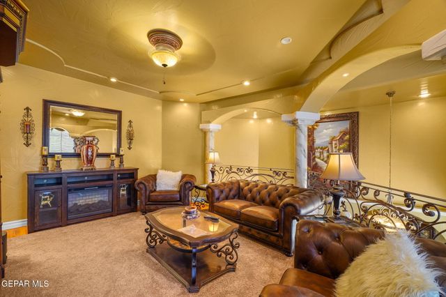 605 MEADOW WILLOW Drive, El Paso, TX 79922