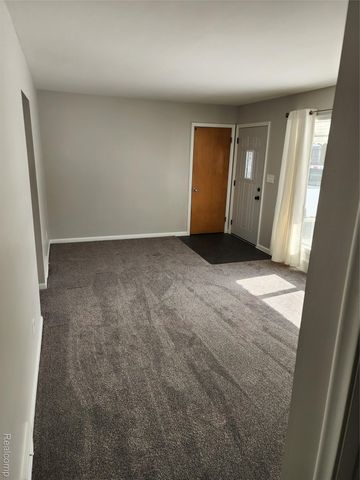 32262 Glen Street, Westland, MI 48186