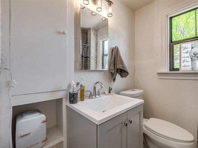 2424 NW 18th Street, Oklahoma City, OK 73107