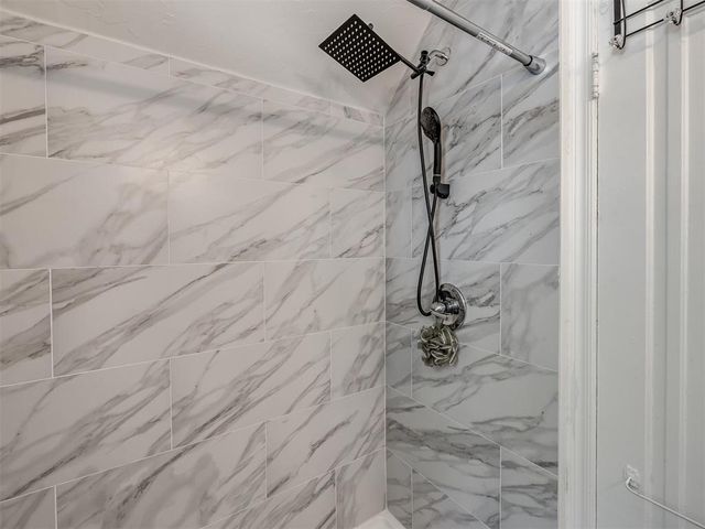 2424 NW 18th Street, Oklahoma City, OK 73107