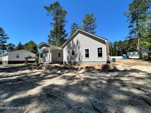 1749 Walnut Run Drive, Deep Run, NC 28525