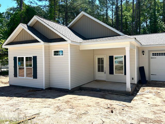 1749 Walnut Run Drive, Deep Run, NC 28525