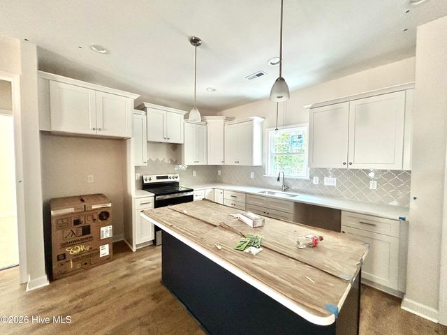 1749 Walnut Run Drive, Deep Run, NC 28525