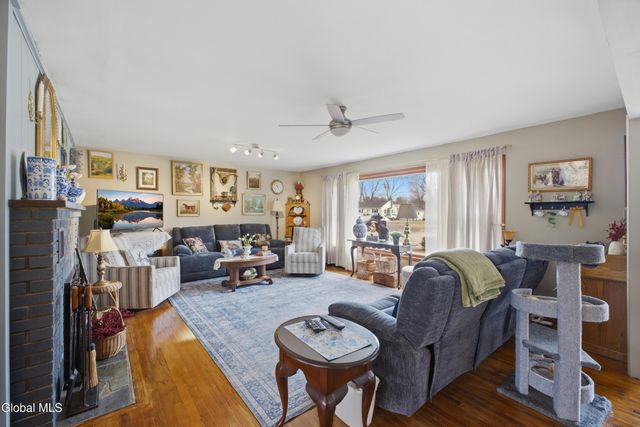 19 Park Avenue, Fort Edward, NY 12828