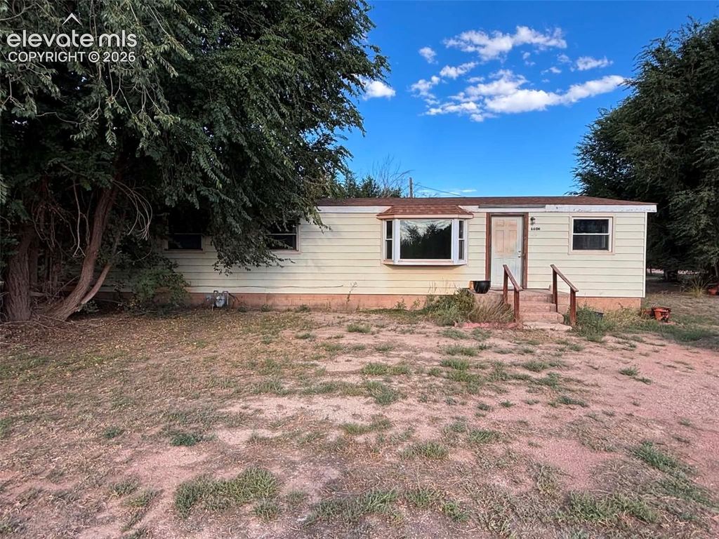 660 M Street, Penrose, CO 81240 — exterior