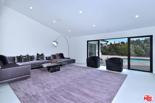 3196 Dona Mema Place, Los Angeles, CA 91604
