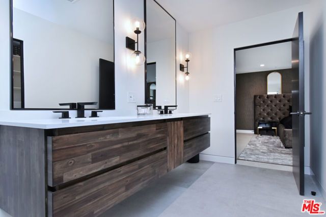 3196 Dona Mema Place, Los Angeles, CA 91604