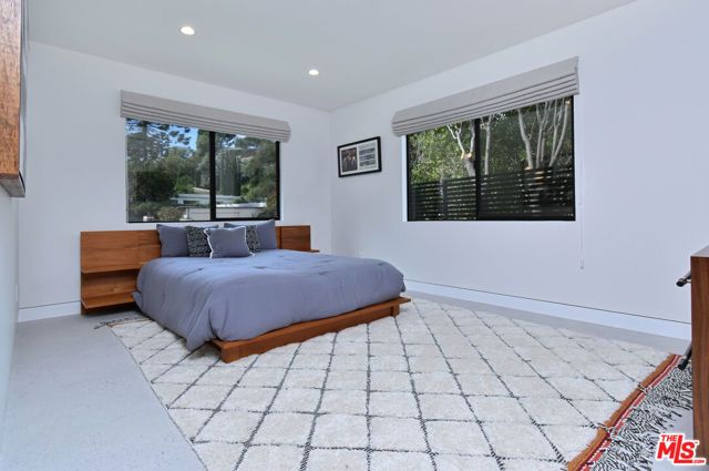 3196 Dona Mema Place, Los Angeles, CA 91604