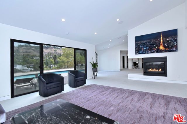 3196 Dona Mema Place, Los Angeles, CA 91604