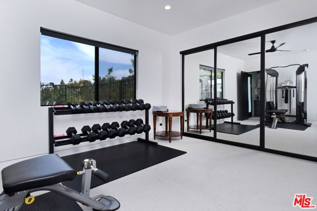 3196 Dona Mema Place, Los Angeles, CA 91604