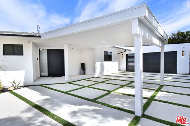 3196 Dona Mema Place, Los Angeles, CA 91604