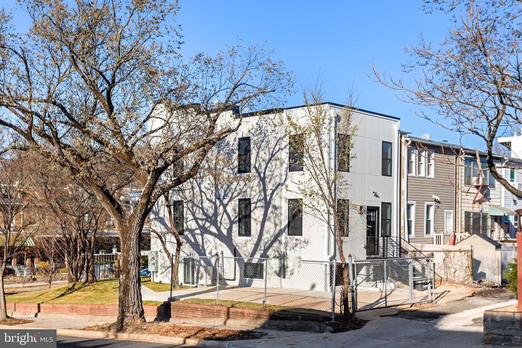 1701 M ST NE #1, Washington, DC 20002