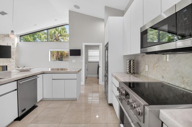 2871 NW 49th Street, Boca Raton, FL 33434