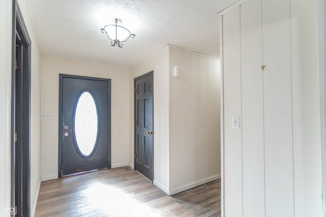 8457 E US 40, Fillmore, IN 46128