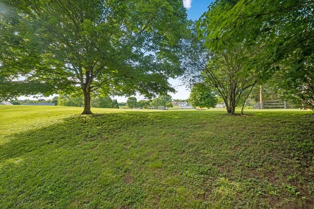1326 Shahan Rd, Ashland City, TN 37015