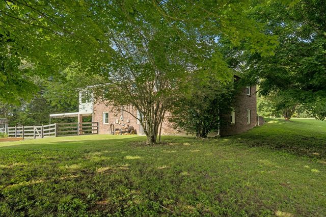 1326 Shahan Rd, Ashland City, TN 37015
