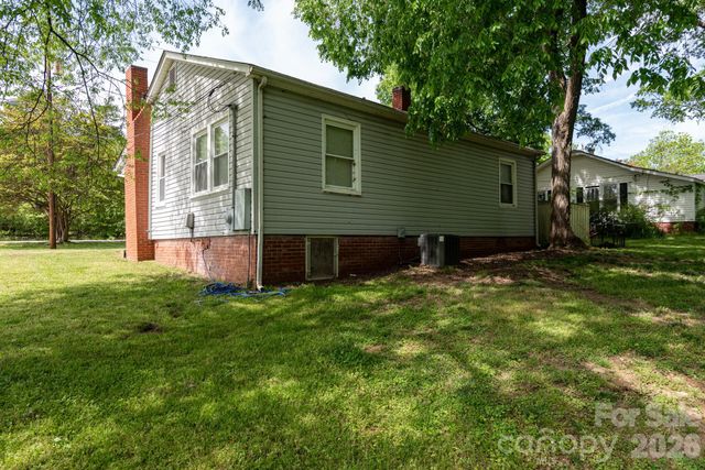 33 Central Heights Drive, Concord, NC 28025