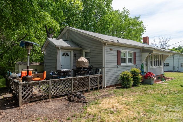 33 Central Heights Drive, Concord, NC 28025