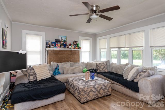 33 Central Heights Drive, Concord, NC 28025