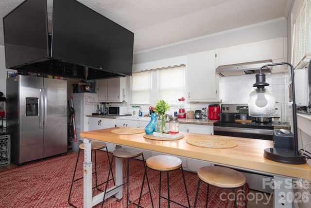 33 Central Heights Drive, Concord, NC 28025