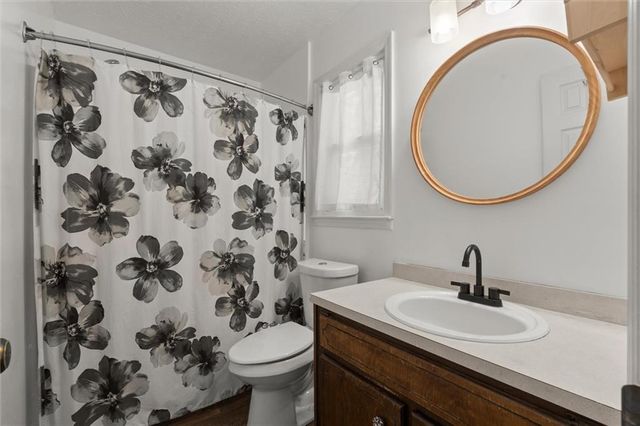 2688 Raven Trail NE, Marietta, GA 30066