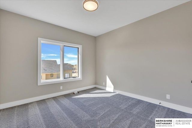 21348 Laurel Circle, Elkhorn, NE 68022