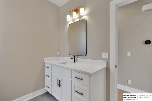 21348 Laurel Circle, Elkhorn, NE 68022