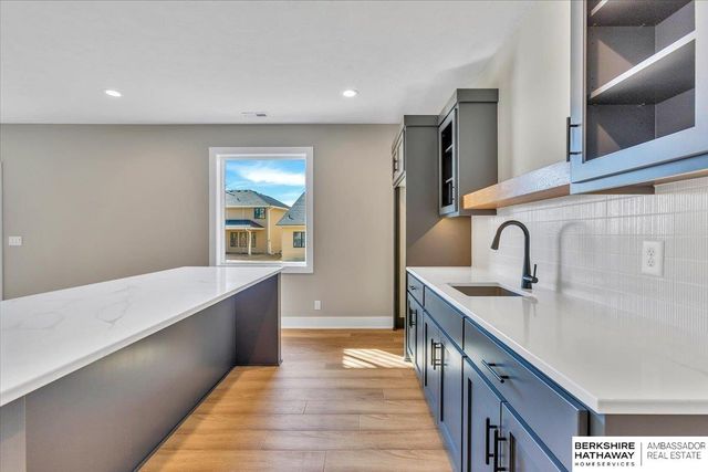 21348 Laurel Circle, Elkhorn, NE 68022