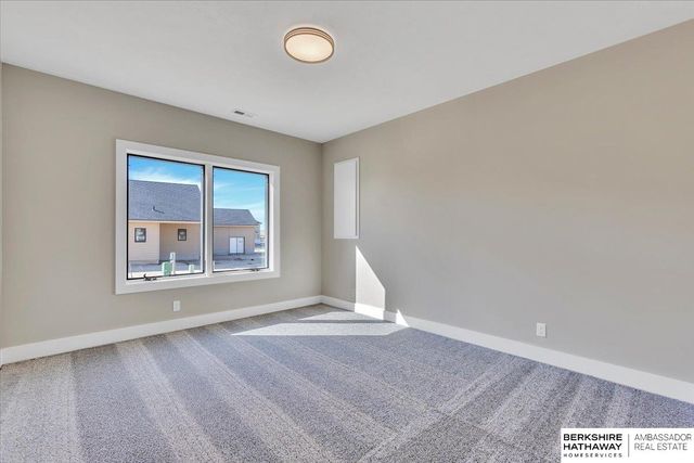 21348 Laurel Circle, Elkhorn, NE 68022