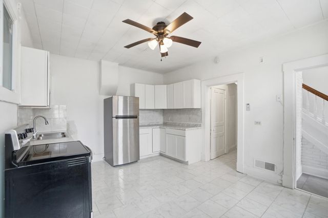 226 W 10th Street, Newport, KY 41071