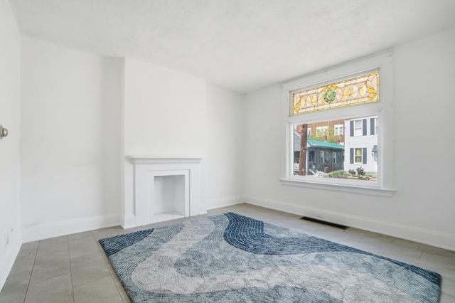 226 W 10th Street, Newport, KY 41071