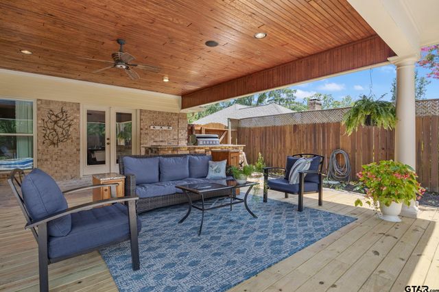 6101 Sutherland, Tyler, TX 75703