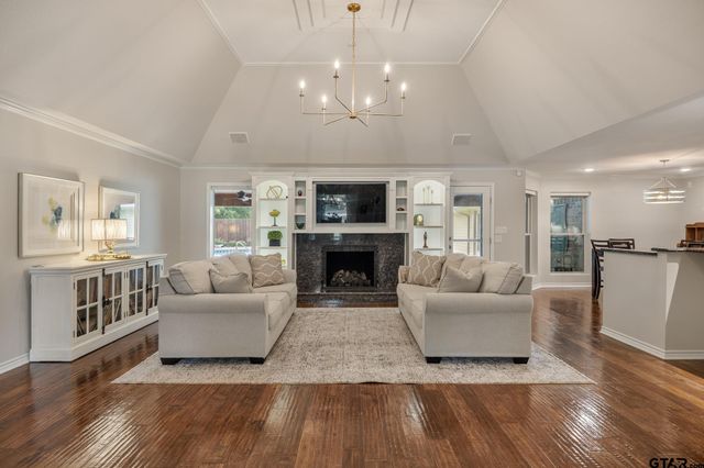 6101 Sutherland, Tyler, TX 75703