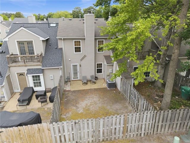 5 Mountain Ashe PL, Hampton, VA 23666