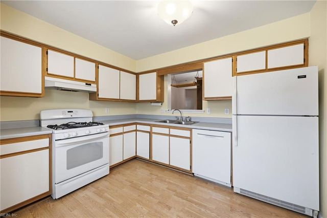 5 Mountain Ashe PL, Hampton, VA 23666