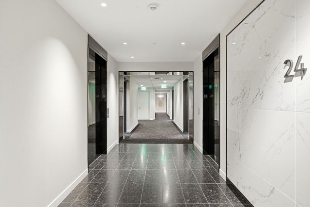 188 Brookline Ave 24F, Boston, MA 02215