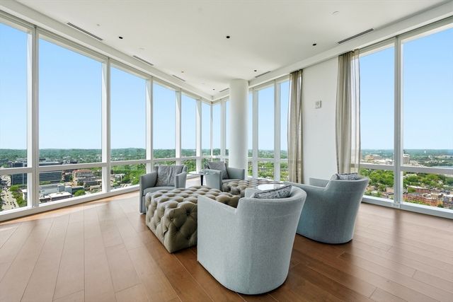 188 Brookline Ave 24F, Boston, MA 02215