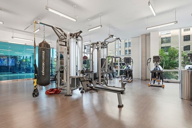 188 Brookline Ave 24F, Boston, MA 02215