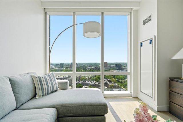 188 Brookline Ave 24F, Boston, MA 02215
