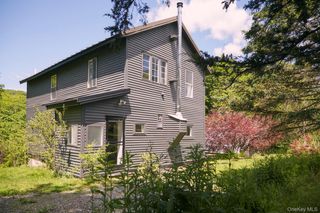 153 Near Road, Red Hook, NY 12571
