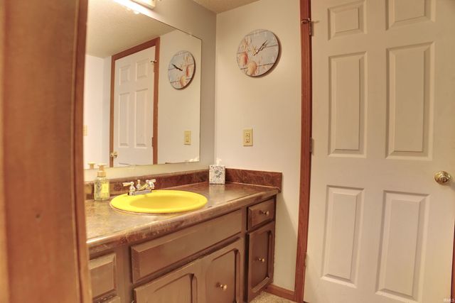 429 S Delaware Street, Shelburn, IN 47879