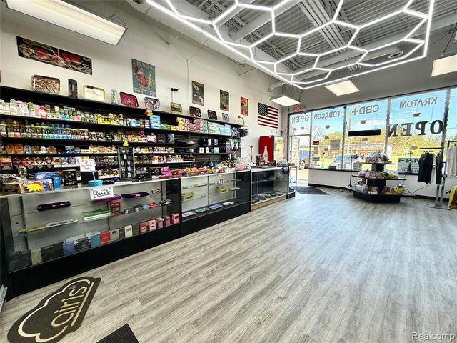 1090 Inkster, Inkster, MI 48141