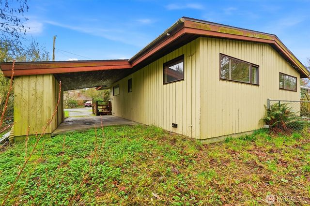 10012 8th Avenue NW, Seattle, WA 98177