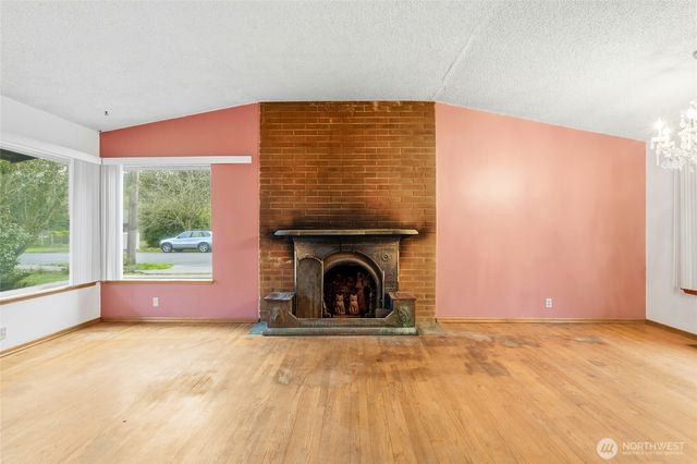 10012 8th Avenue NW, Seattle, WA 98177